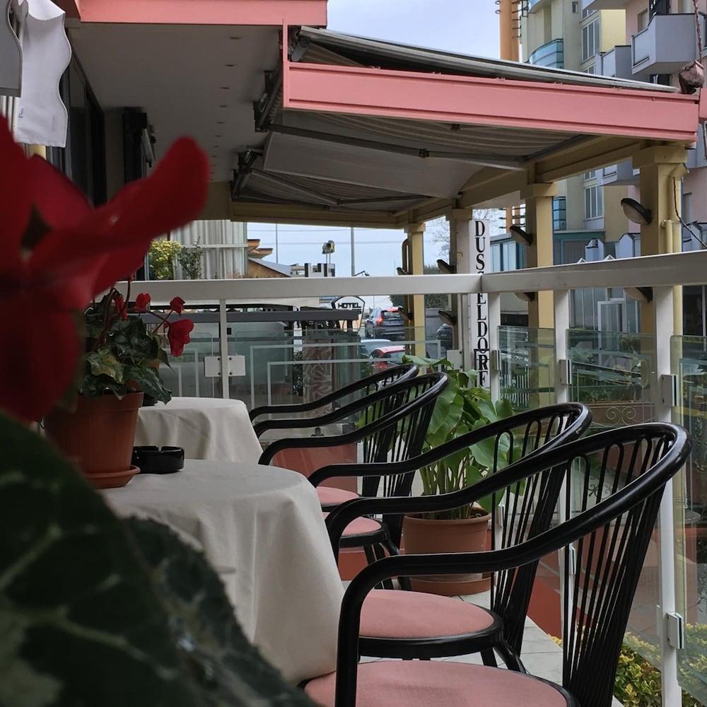 Hotel Zurigo Rimini Exterior photo